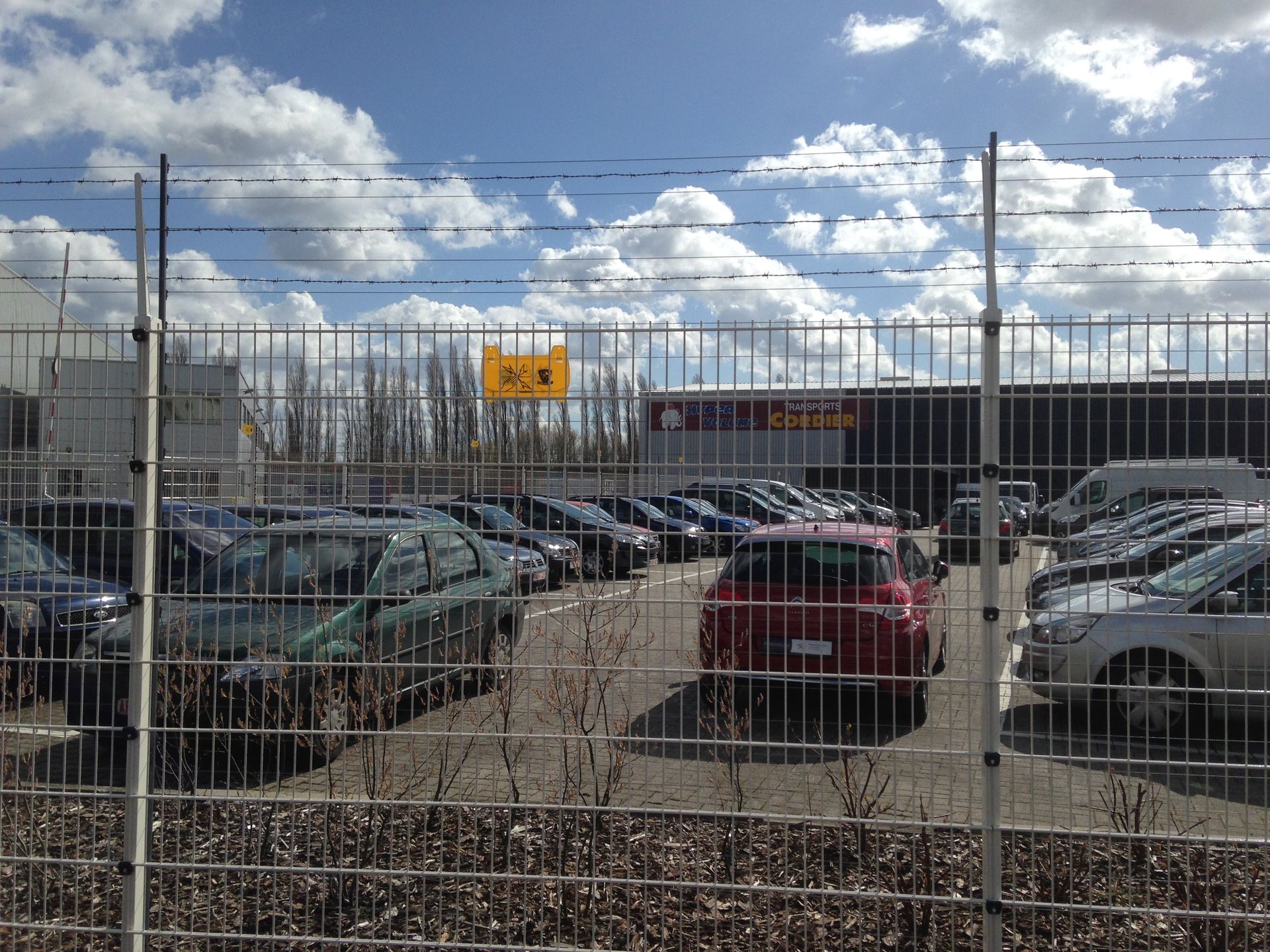 Hoogspanning als afschrikking