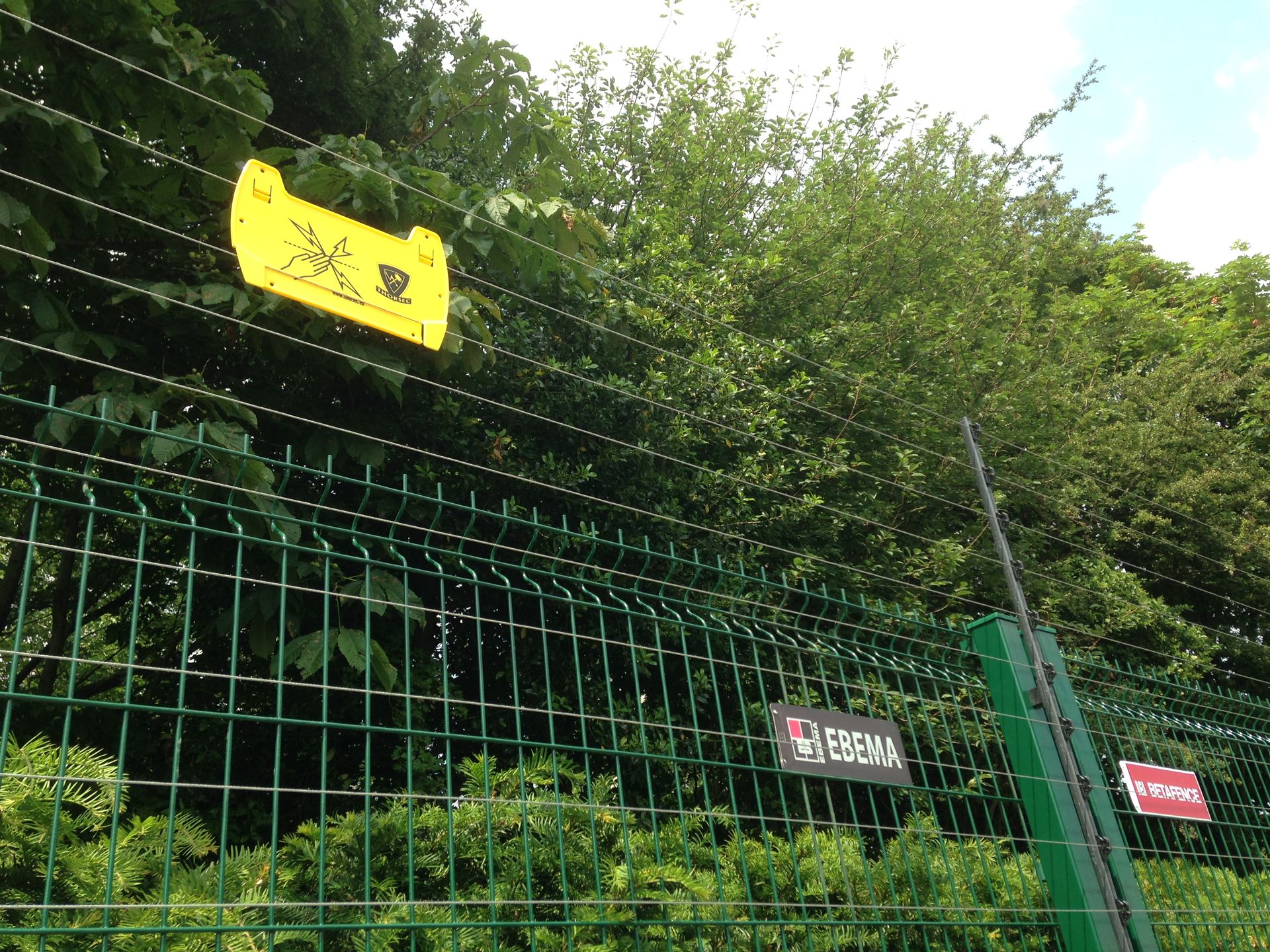 Schrikdraad waarschuwingsbordje